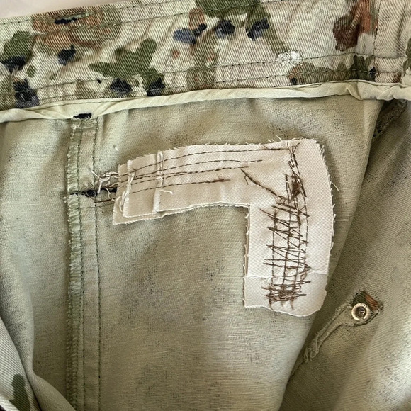 Anthropologie Camo Pants Size 6 - Picture 9 of 12